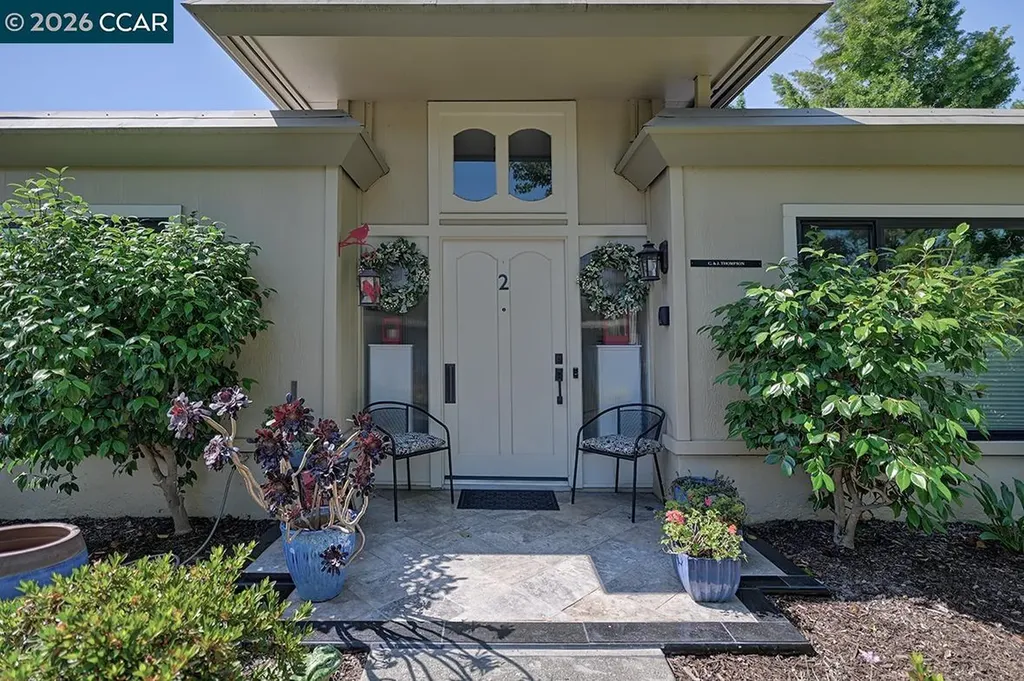 1124 Oakmont Drive Walnut Creek CA 94595