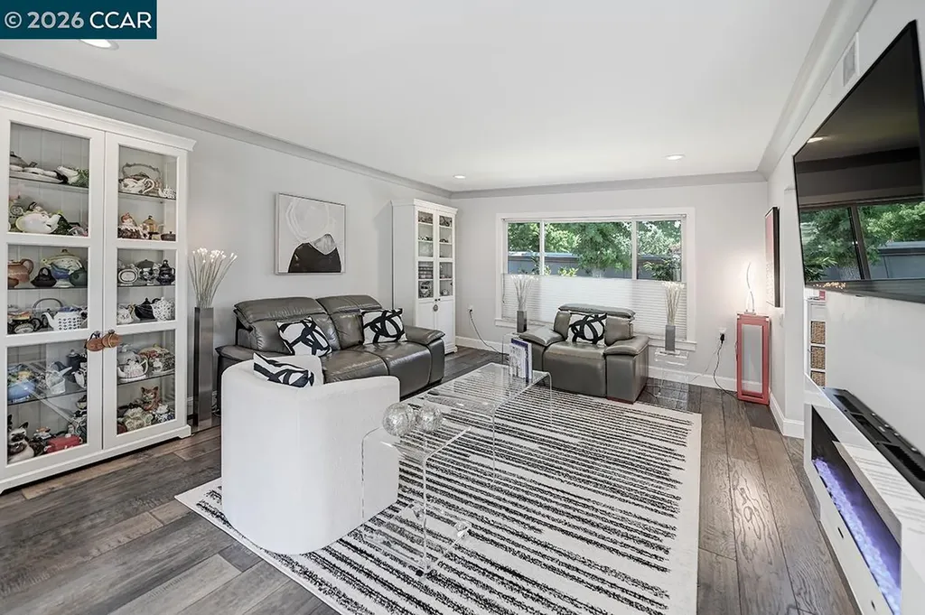 1124 Oakmont Drive Walnut Creek CA 94595