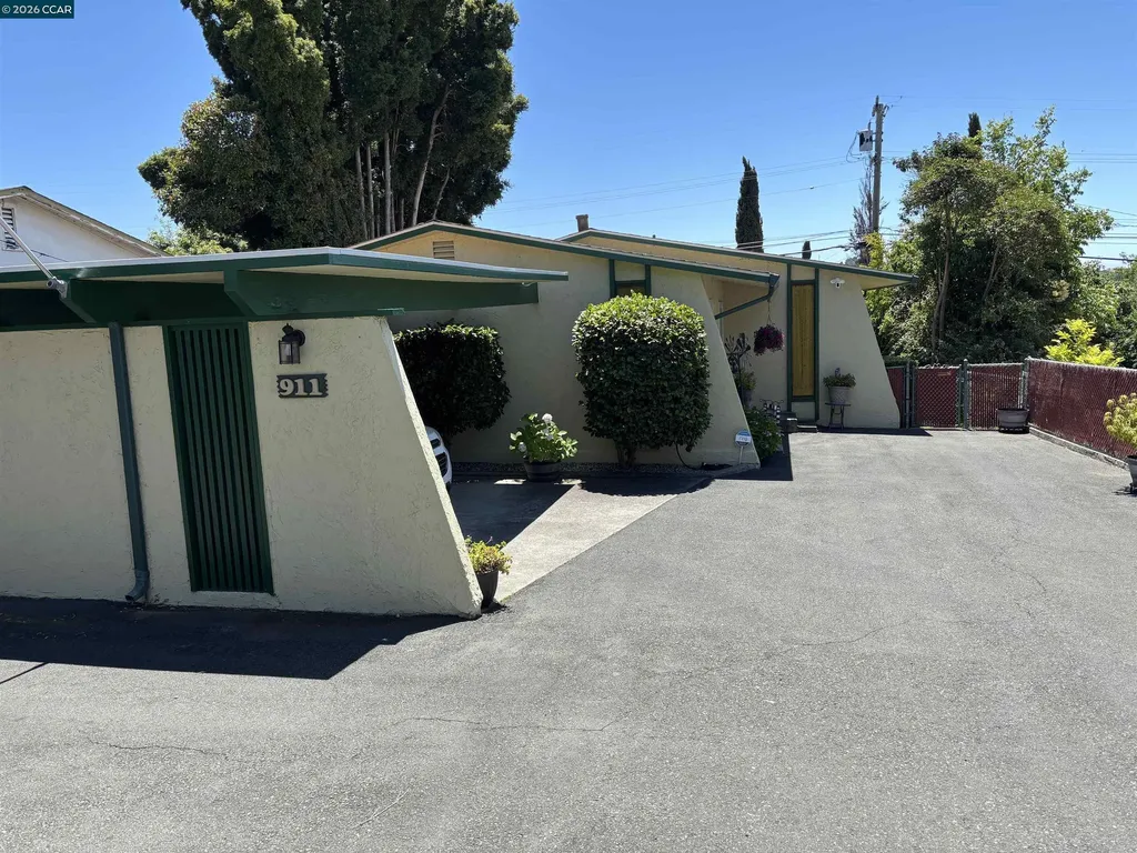 911 Benicia Road Vallejo CA 94591