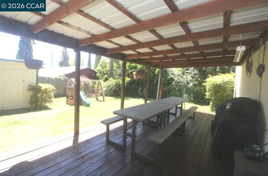 911 Benicia Road Vallejo CA 94591