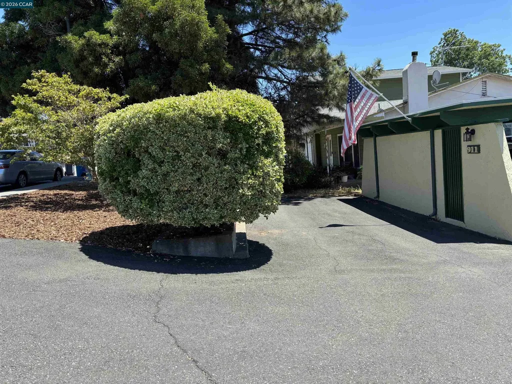 911 Benicia Road Vallejo CA 94591