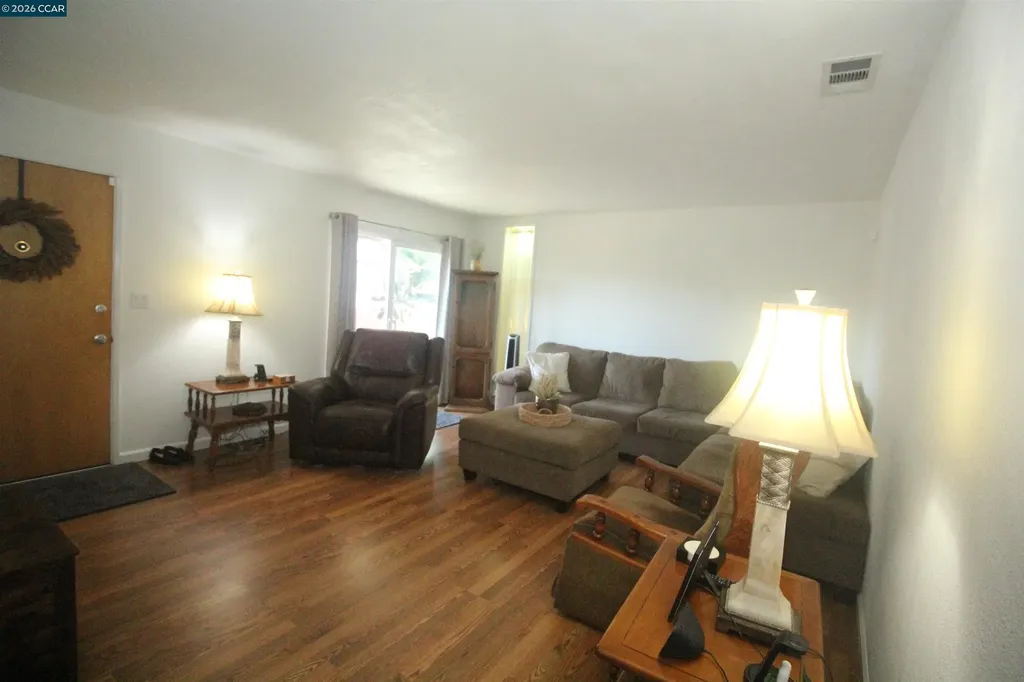 911 Benicia Road Vallejo CA 94591