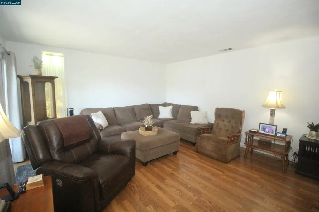 911 Benicia Road Vallejo CA 94591