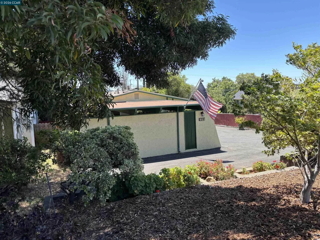 911 Benicia Road Vallejo CA 94591