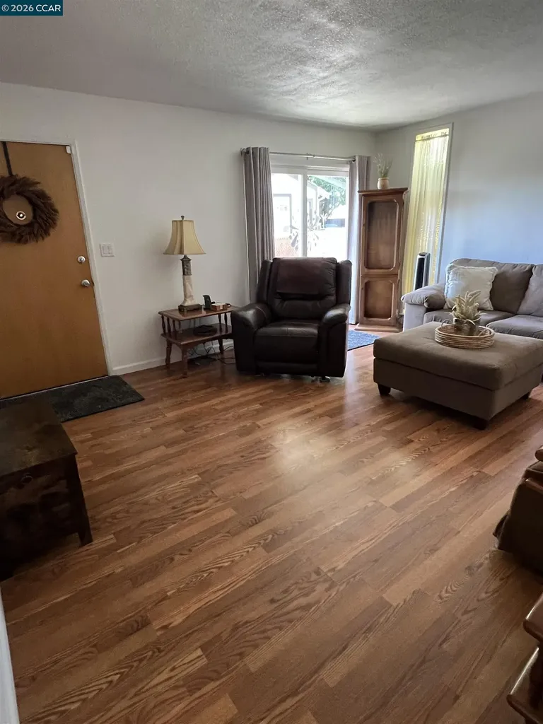 911 Benicia Road Vallejo CA 94591