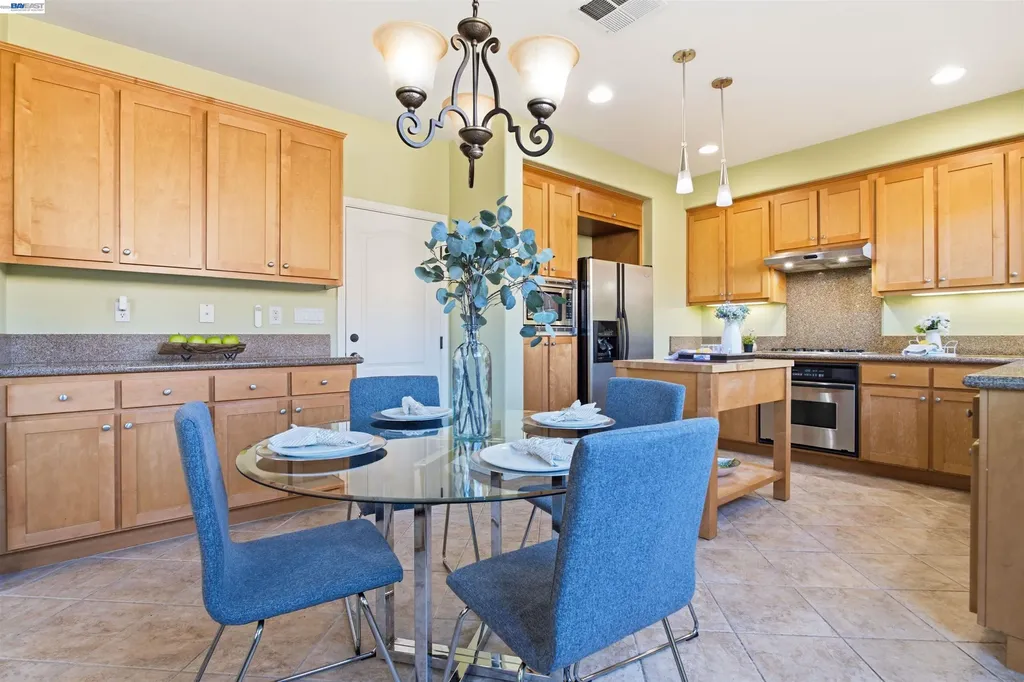 6010 Hillbrook Place Dublin CA 94568