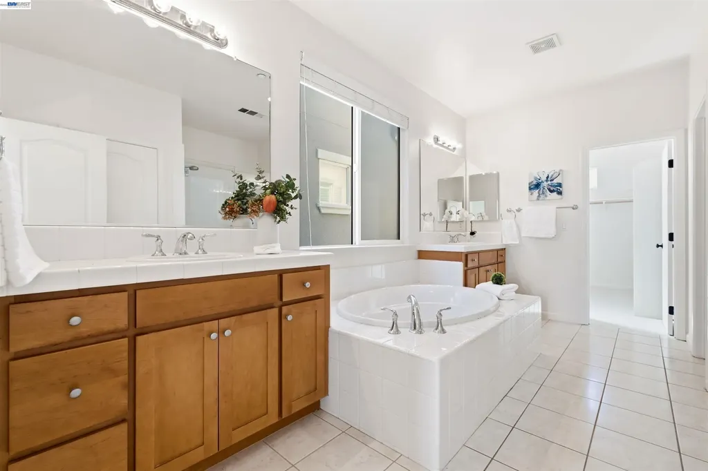 6010 Hillbrook Place Dublin CA 94568