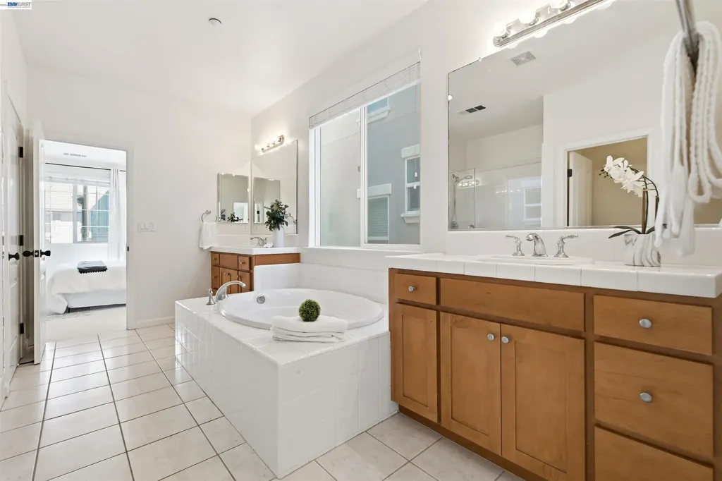 6010 Hillbrook Place Dublin CA 94568