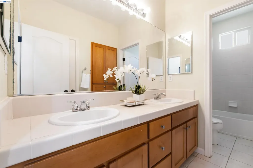 6010 Hillbrook Place Dublin CA 94568