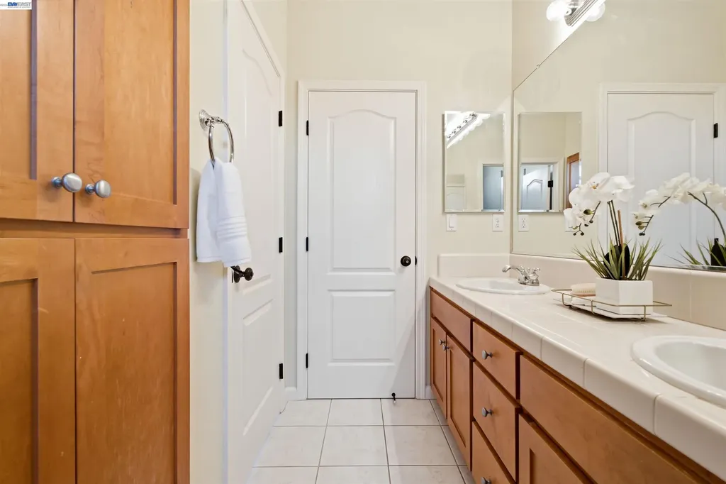 6010 Hillbrook Place Dublin CA 94568