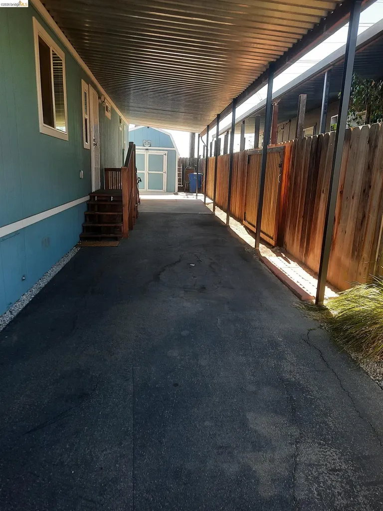 216 Orangevale Pittsburg CA 94565