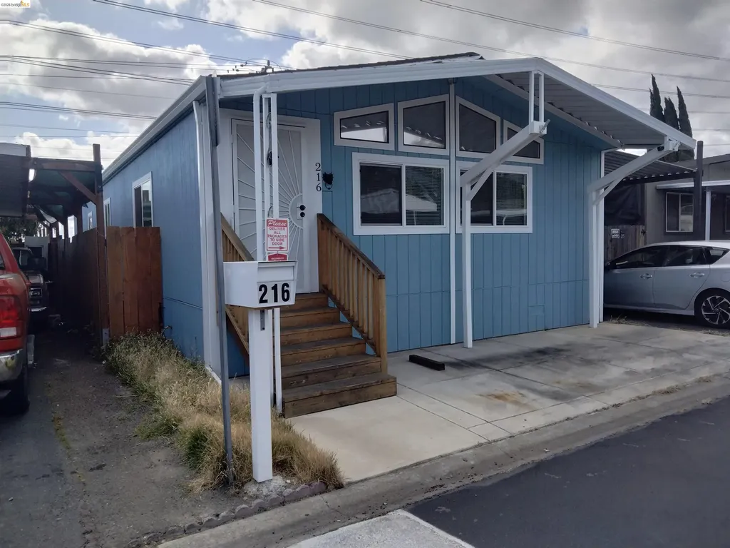 216 Orangevale Pittsburg CA 94565