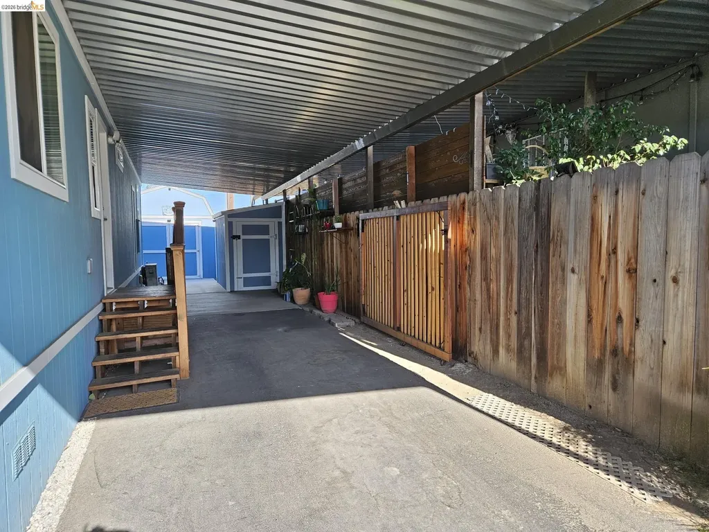 216 Orangevale Pittsburg CA 94565