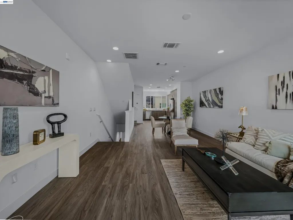 2309 Myrtle Street Oakland CA 94607