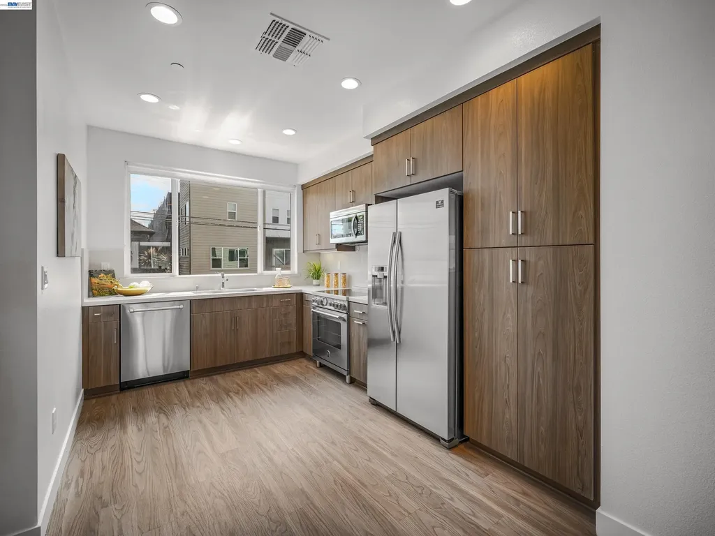2309 Myrtle Street Oakland CA 94607