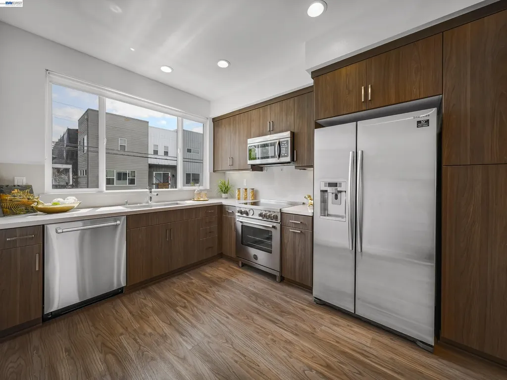2309 Myrtle Street Oakland CA 94607