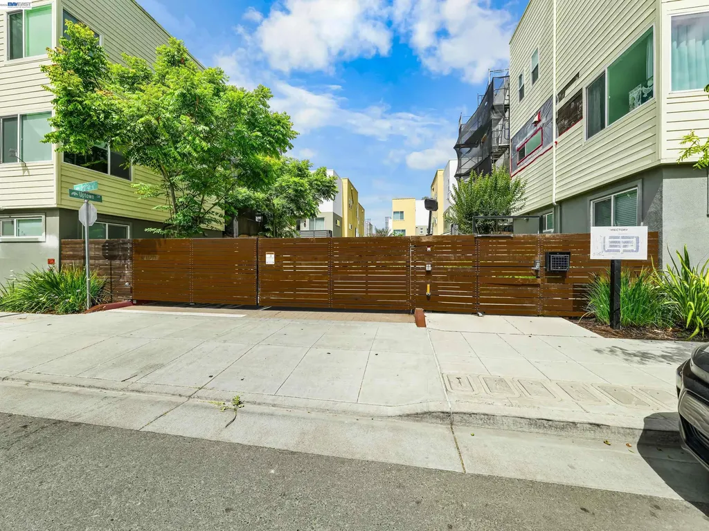 2309 Myrtle Street Oakland CA 94607