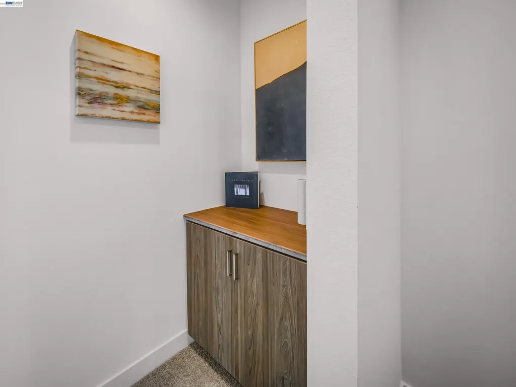 2309 Myrtle Street Oakland CA 94607