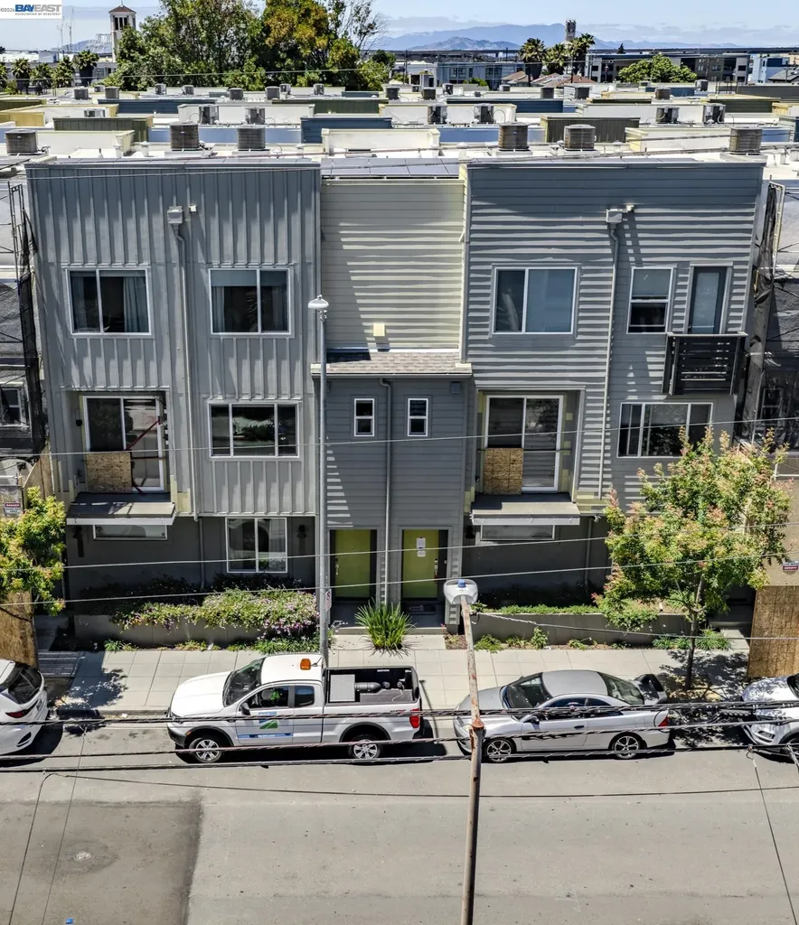 2309 Myrtle Street Oakland CA 94607