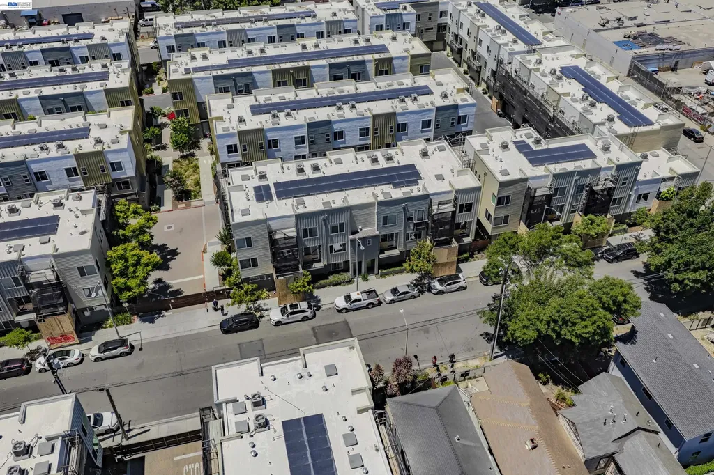 2309 Myrtle Street Oakland CA 94607