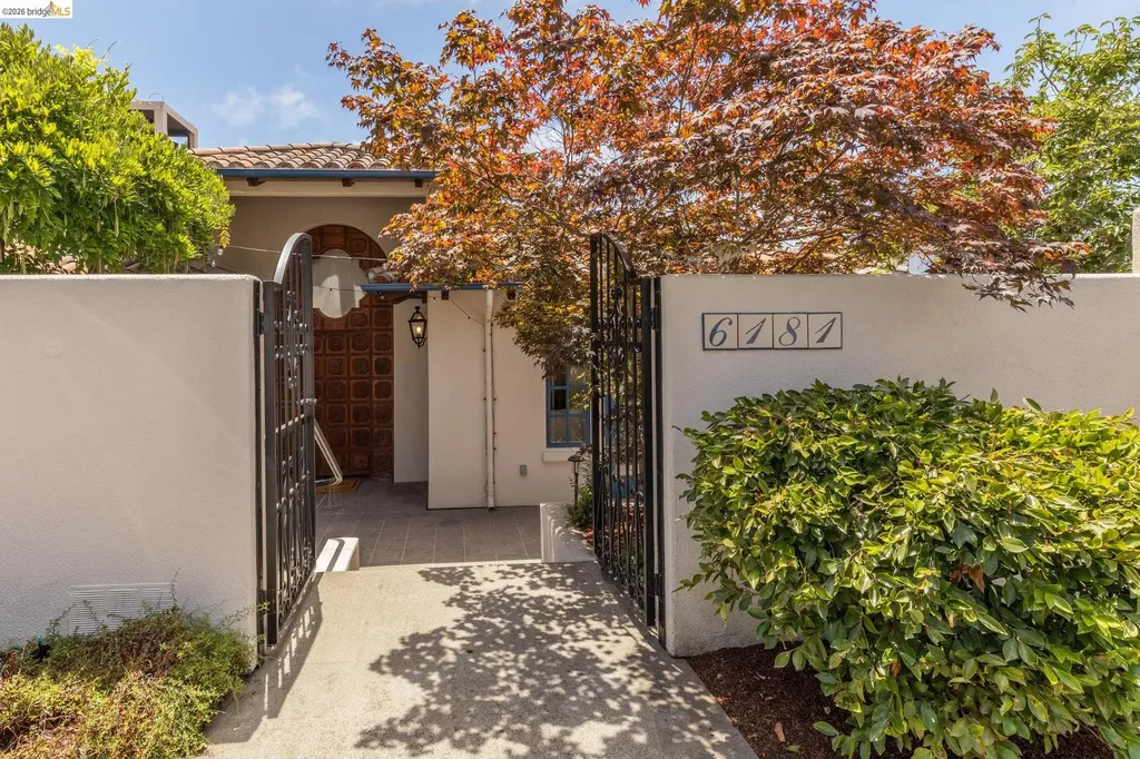6181 Contra Costa Road Oakland CA 94618