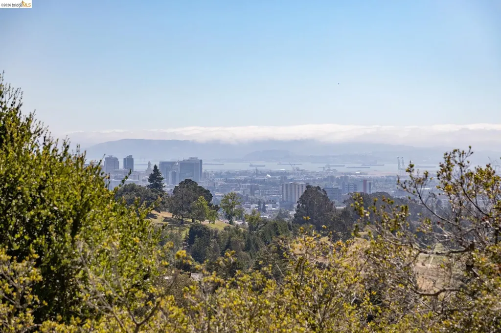 6181 Contra Costa Road Oakland CA 94618