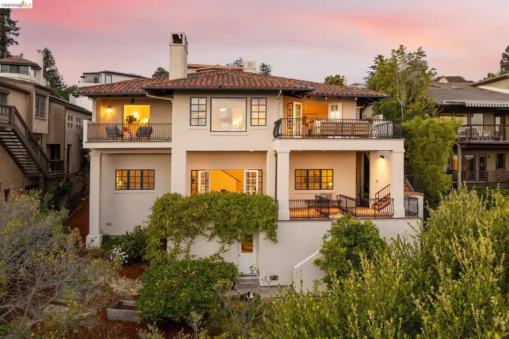 6181 Contra Costa Road Oakland CA 94618