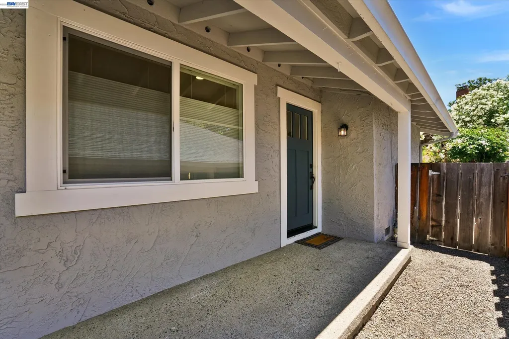 1105 Glengarry Lane Walnut Creek CA 94596