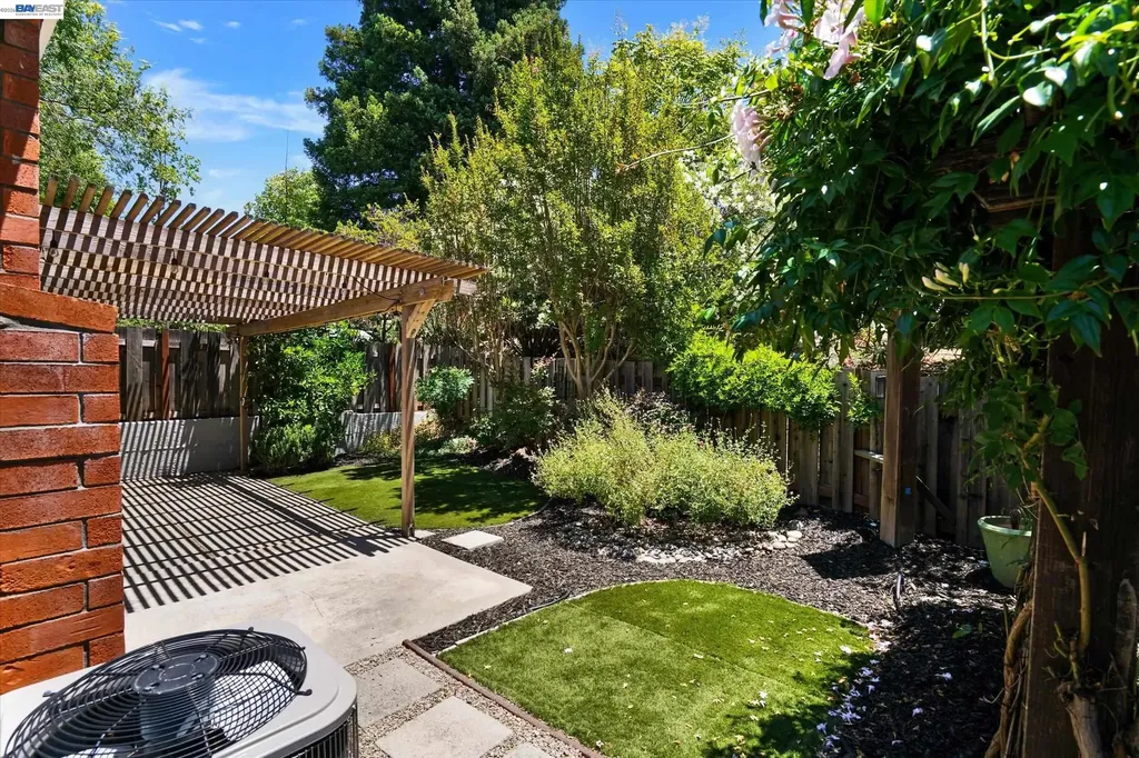 1105 Glengarry Lane Walnut Creek CA 94596