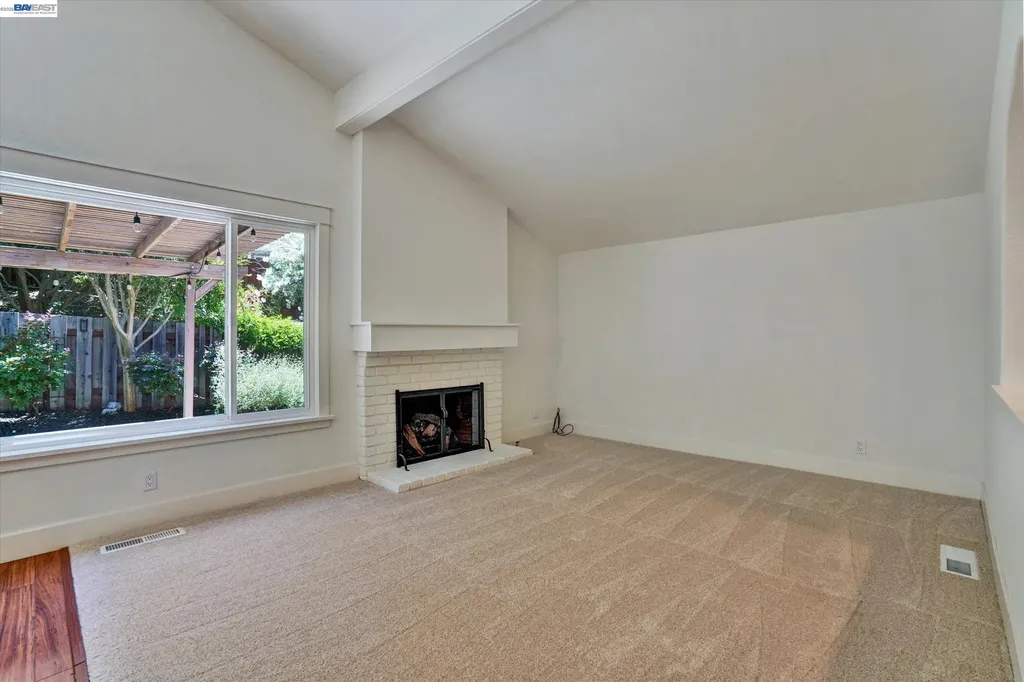 1105 Glengarry Lane Walnut Creek CA 94596