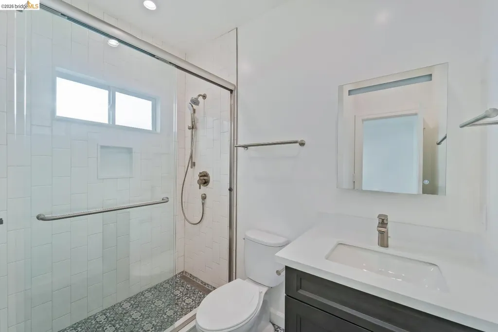 384 Euclid Avenue Oakland CA 94610