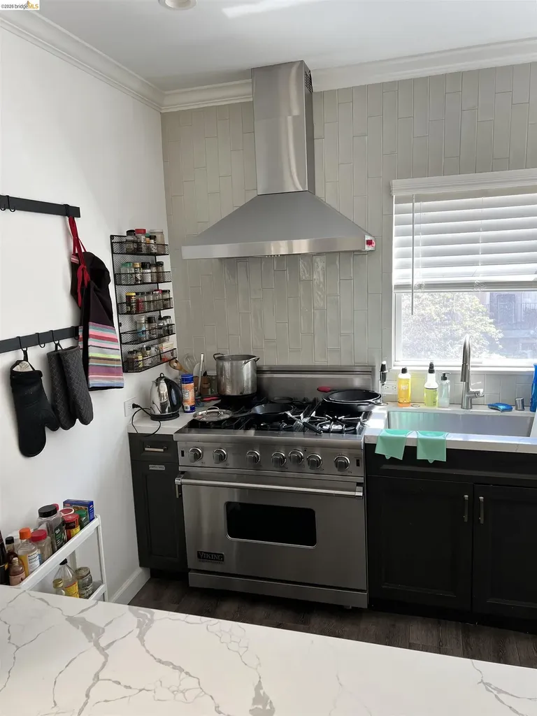 384 Euclid Avenue Oakland CA 94610