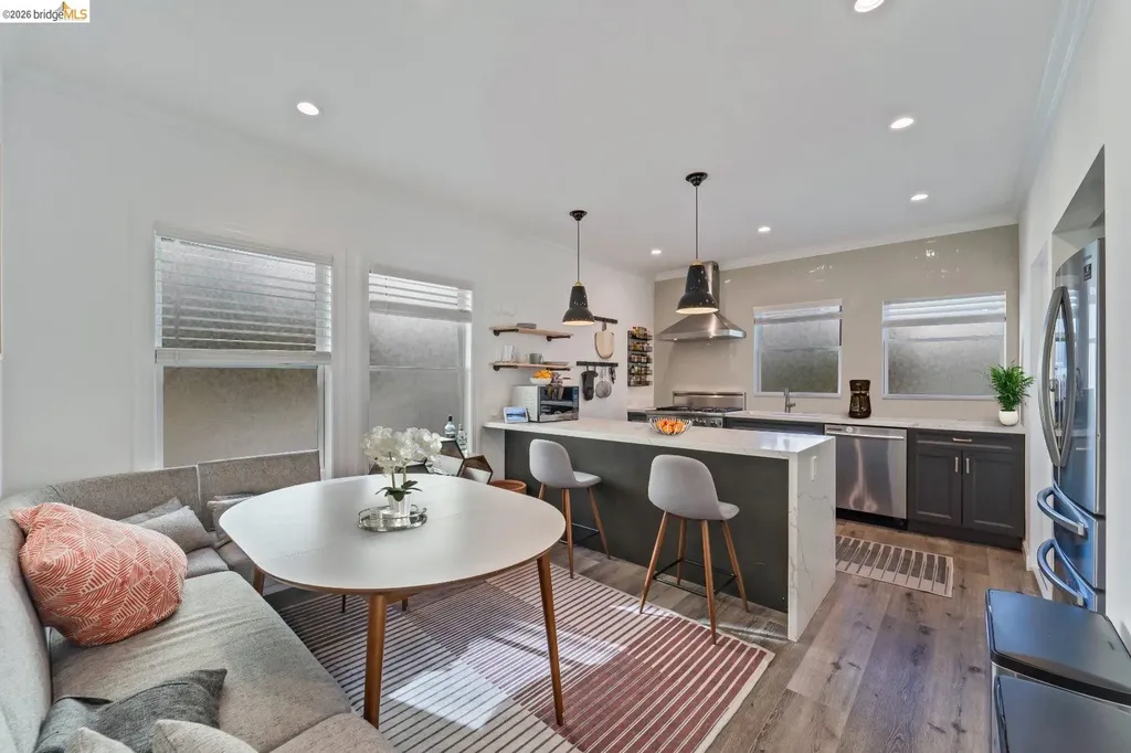 384 Euclid Avenue Oakland CA 94610