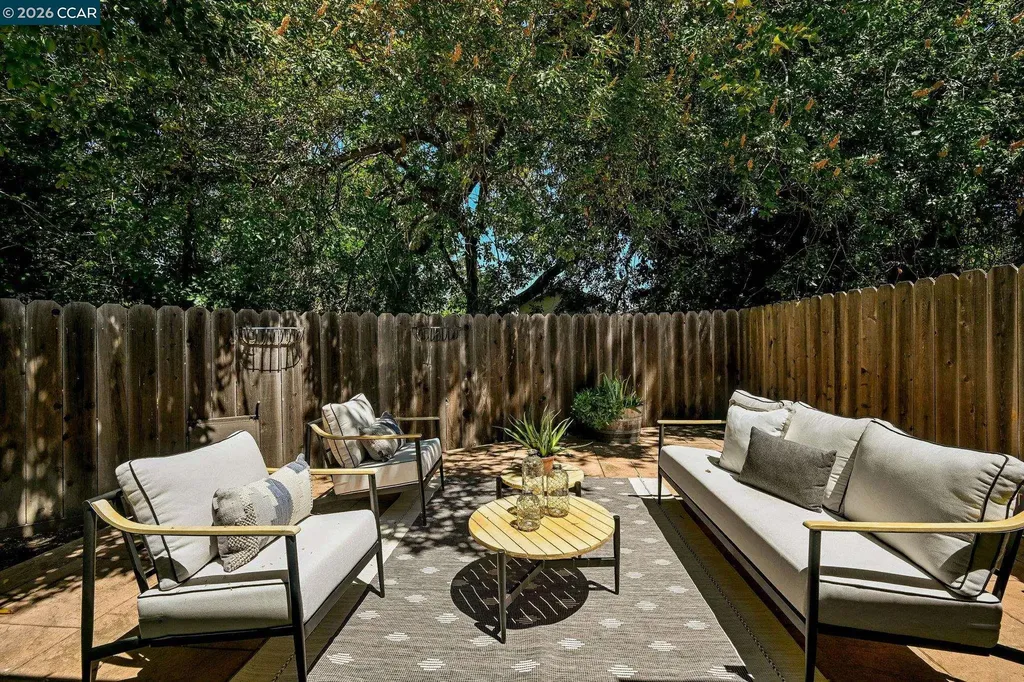 615 Flora Street Martinez CA 94553