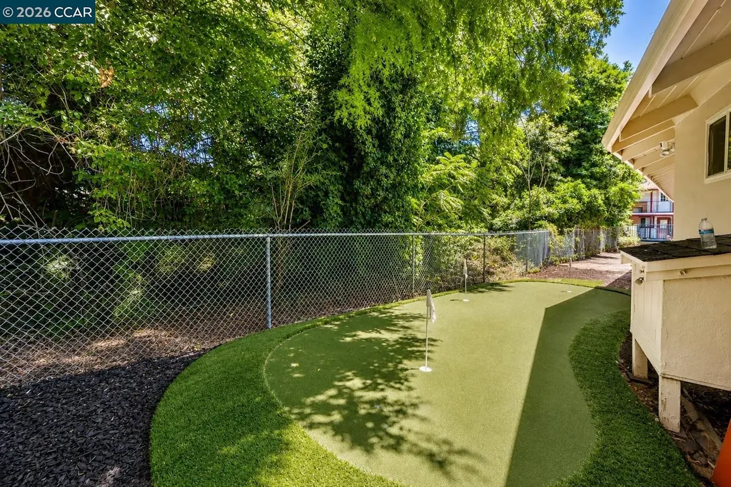 615 Flora Street Martinez CA 94553