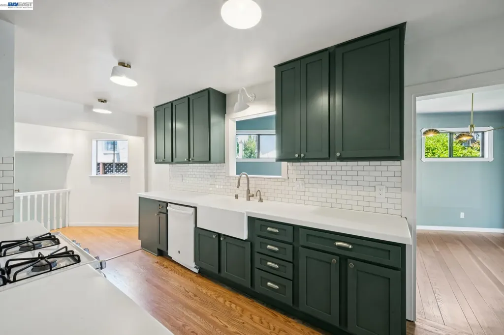 1813 High Street Alameda CA 94501