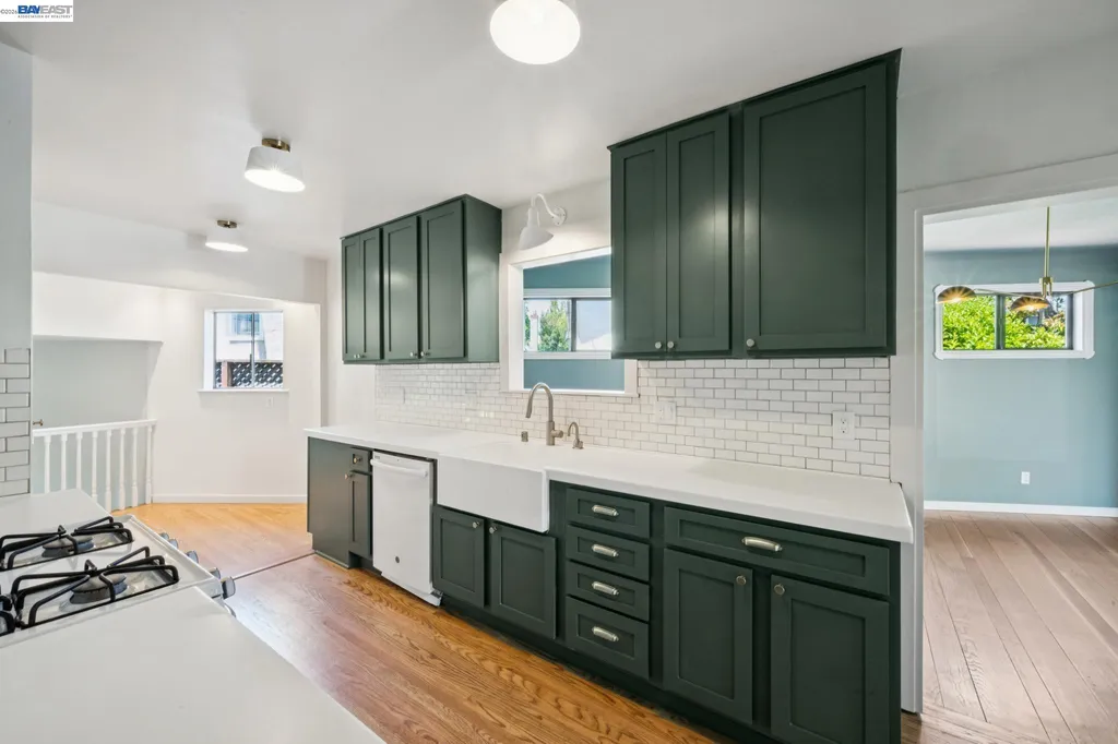 1813 High Street Alameda CA 94501