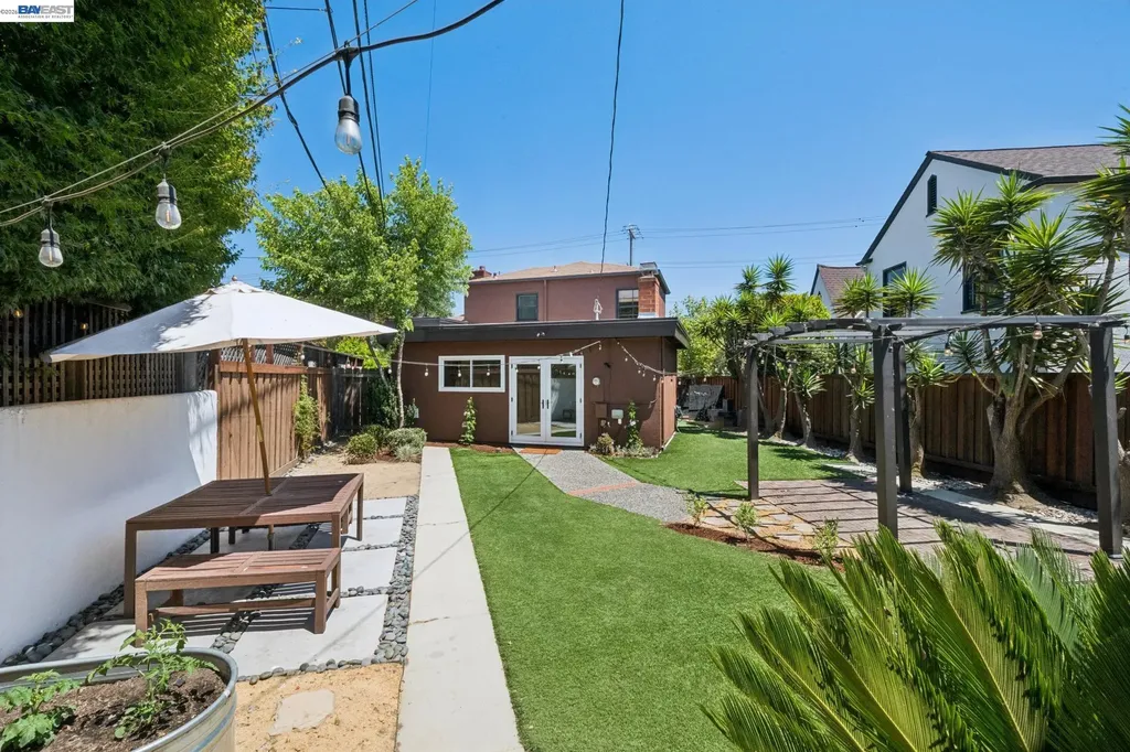 1813 High Street Alameda CA 94501