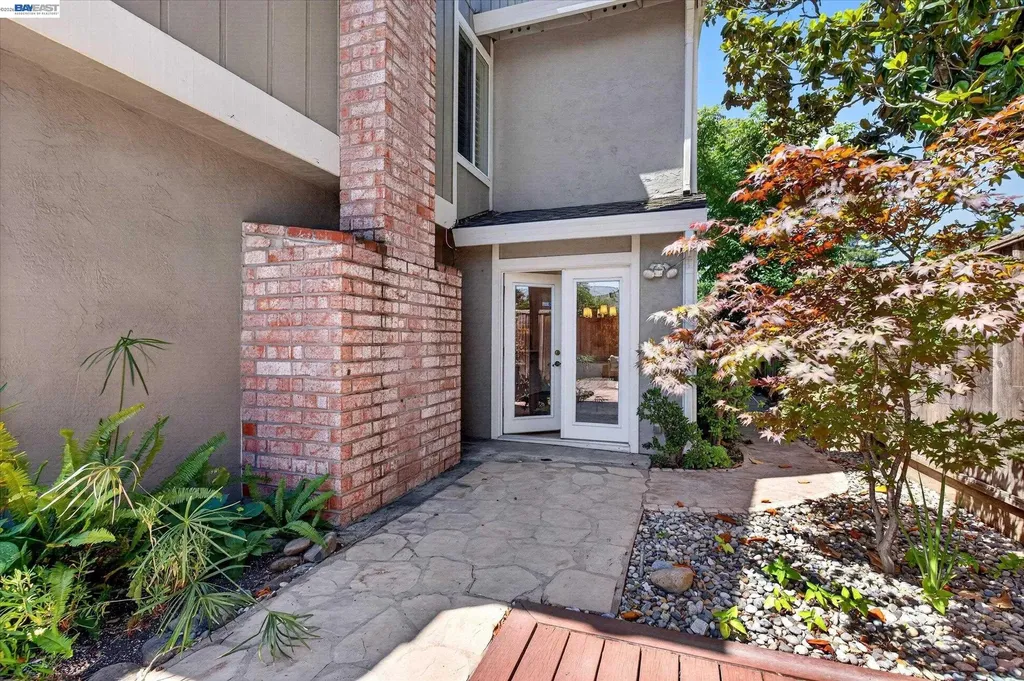 108 Summerwood Place Concord CA 94518