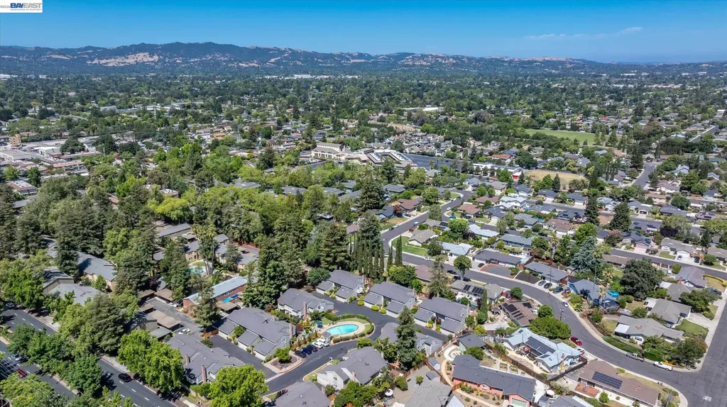 108 Summerwood Place Concord CA 94518