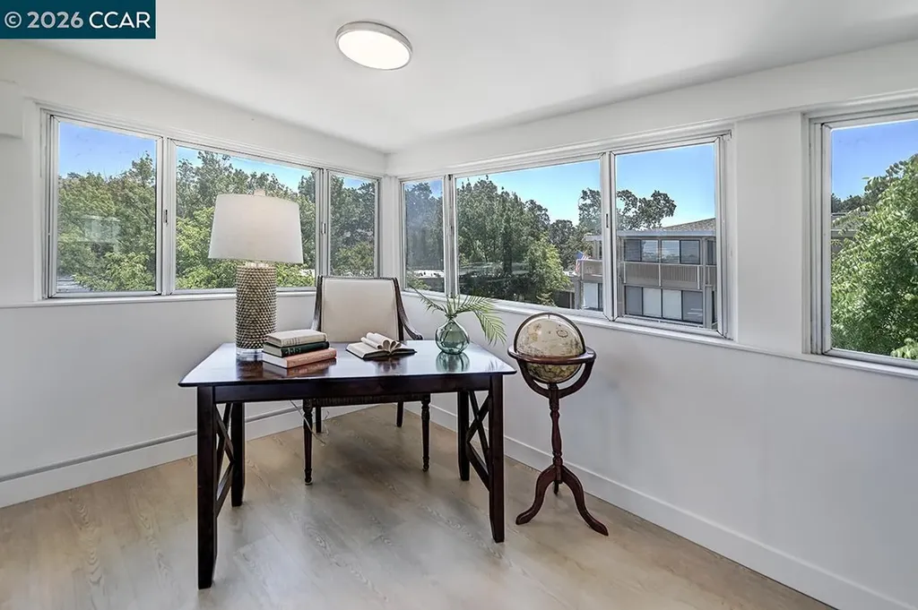 2916 Tice Creek Walnut Creek CA 94595