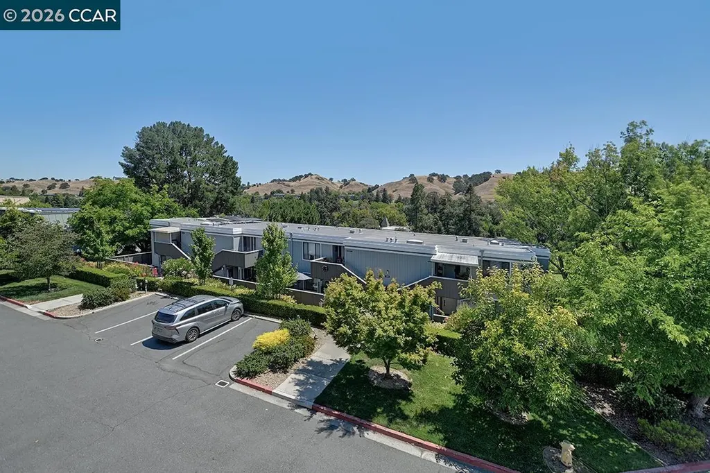 2916 Tice Creek Walnut Creek CA 94595