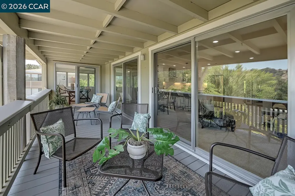 2916 Tice Creek Walnut Creek CA 94595