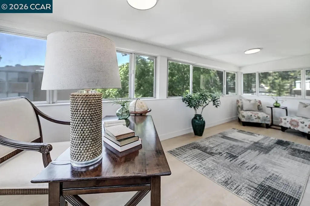 2916 Tice Creek Walnut Creek CA 94595