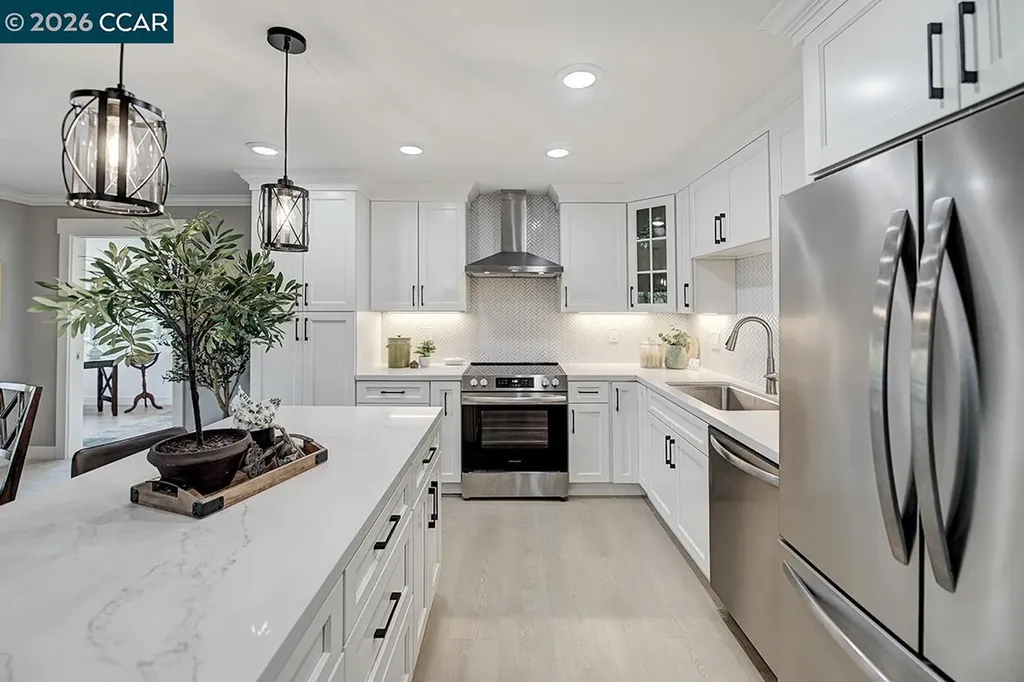 2916 Tice Creek Walnut Creek CA 94595