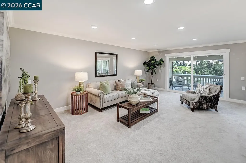 2916 Tice Creek Walnut Creek CA 94595