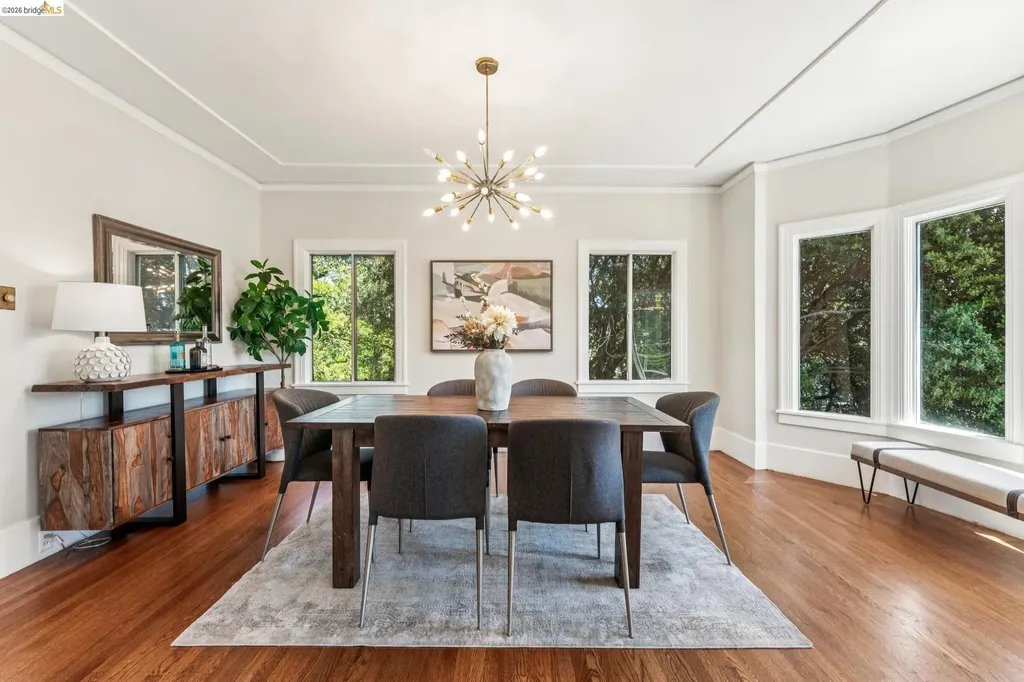 455 Lagunitas Avenue Oakland CA 94610