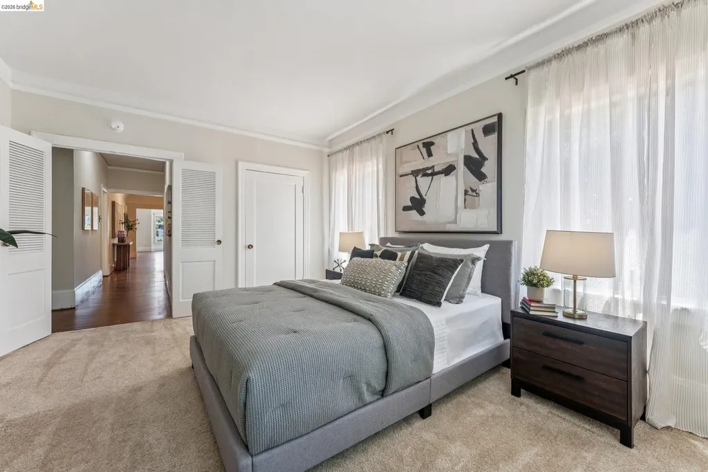 455 Lagunitas Avenue Oakland CA 94610