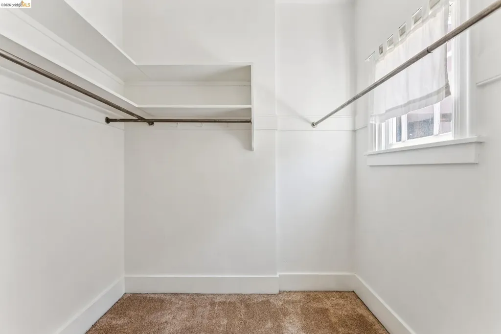 455 Lagunitas Avenue Oakland CA 94610