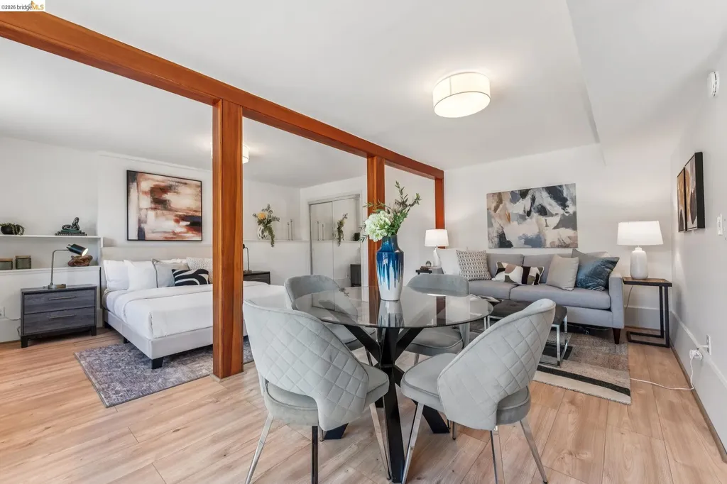 455 Lagunitas Avenue Oakland CA 94610